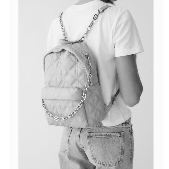 ZARA QUILTED CHAIN BACKPACK - Picture 3 of 6